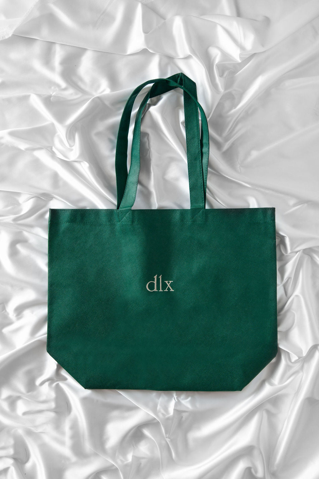 SHOPPER – DLX BEAUTY